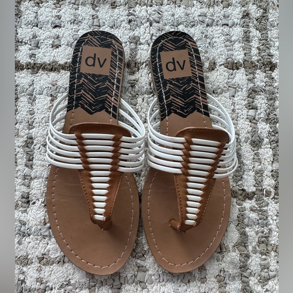 DV by Dolce Vita Women's White and Tan Sandals Size 7 - Picture 1 of 6